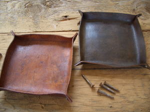 leather-tray-square